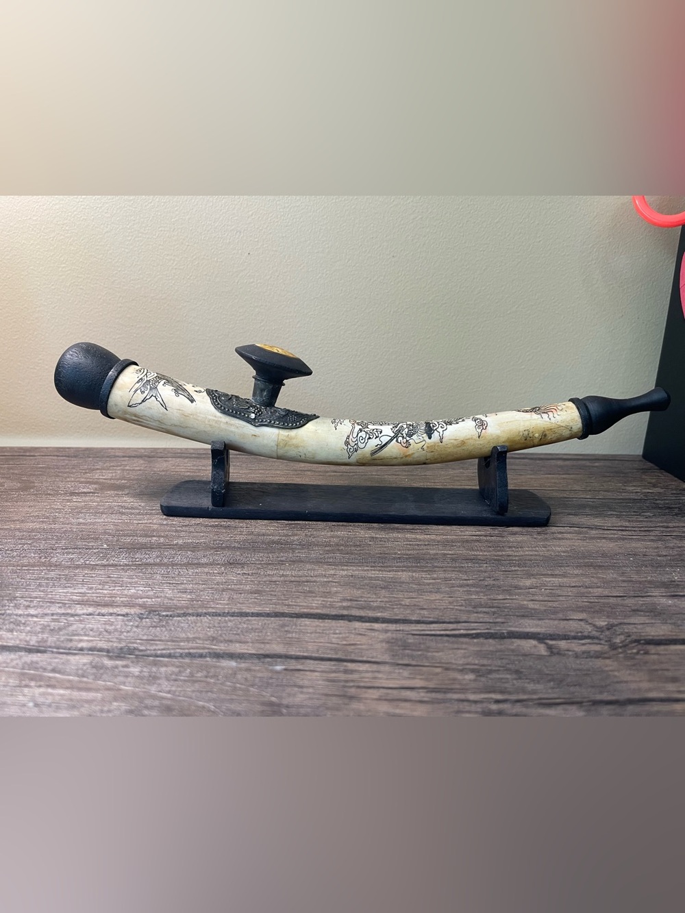 Hand-Carved Horn Sculpture in Cream and Black - Decorative Home Art vintage